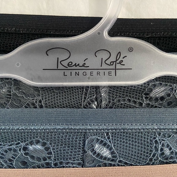 NWT Rene Rofe 5 Lace Thong Set - Picture 2 of 6